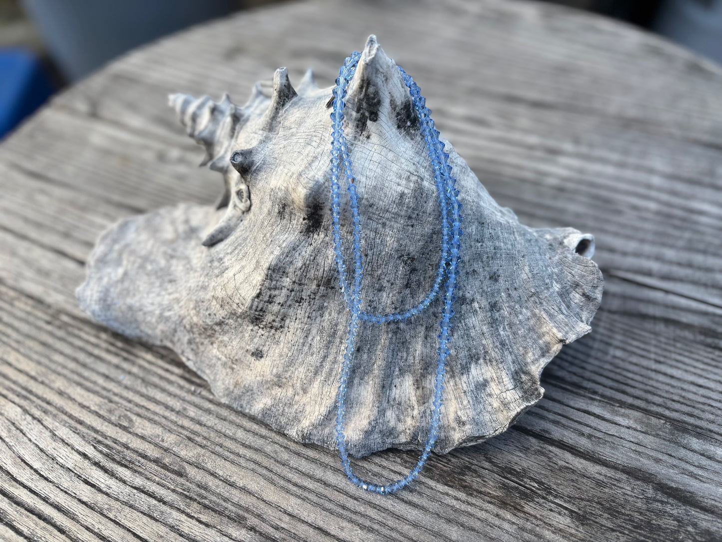 The White T-Shirt & Jeans Crystal